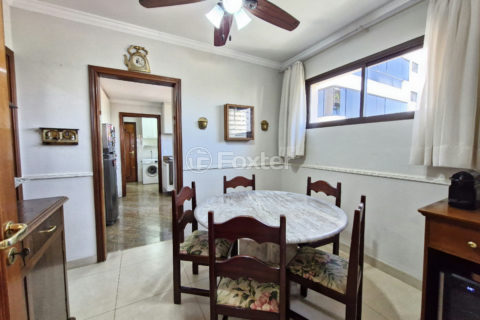 Image 39 - 1038299