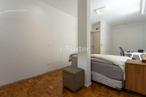 Image 17 - 1038312