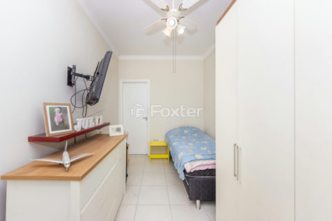 Image 22 - 1038316