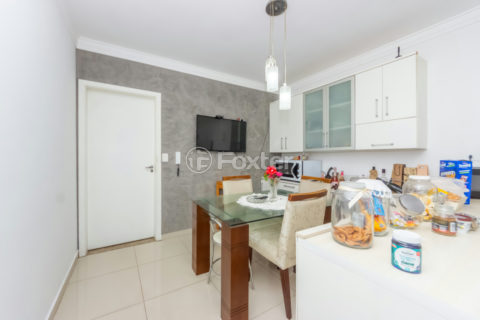 Image 8 - 1038316