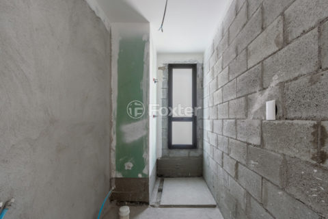 Image 42 - 1038317
