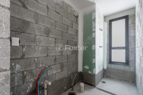 Image 37 - 1038317