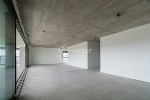 Image 4 - 1038317