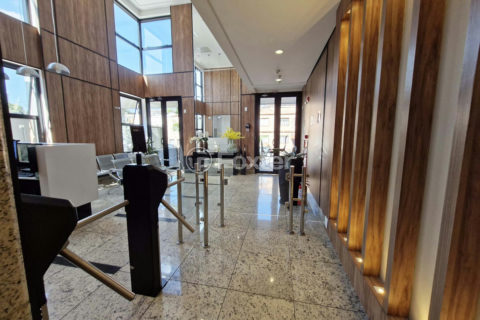 Image 11 - 1038330
