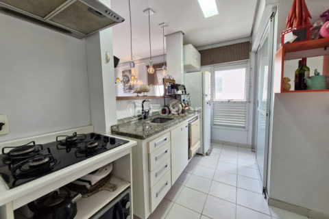 Image 9 - 1038335