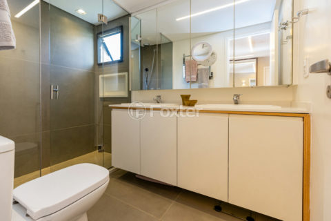 Image 32 - 1038339