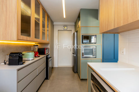Image 35 - 1038339