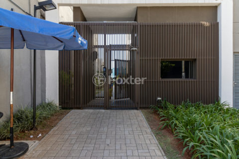 Image 27 - 1038341