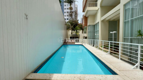 Image 22 - 1038347