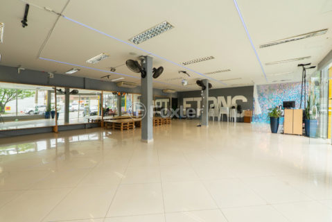 Image 1 - 1038356