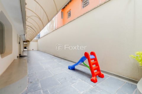 Image 30 - 1038361