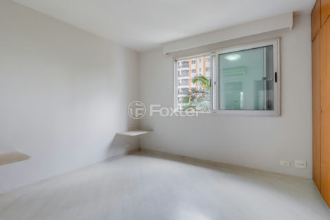 Image 7 - 1038361