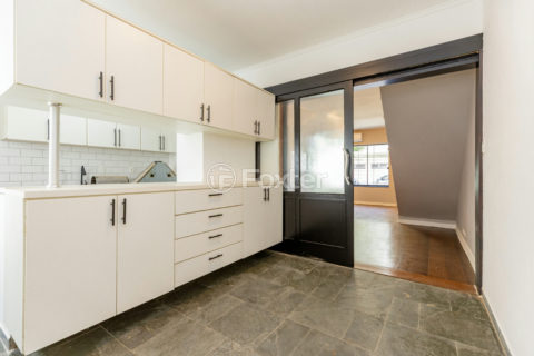 Image 32 - 1038362