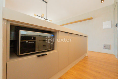 Image 31 - 1038366