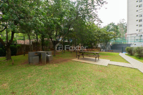 Image 52 - 1038366