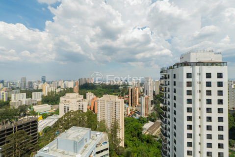 Image 6 - 1038366