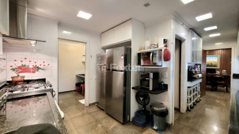 Image 35 - 1038371
