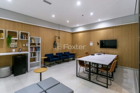 Image 22 - 1038372