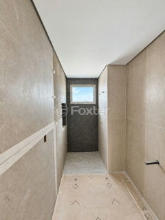 Image 9 - 1038375
