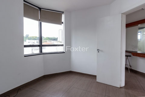 Image 11 - 1038376