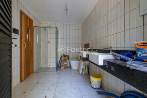 Image 35 - 1038390