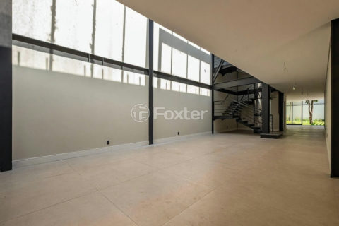 Image 45 - 1038390