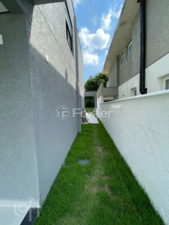 Image 38 - 1038406