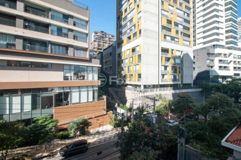 Image 11 - 1038413