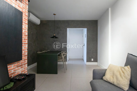 Image 30 - 1038413