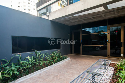 Image 40 - 1038413
