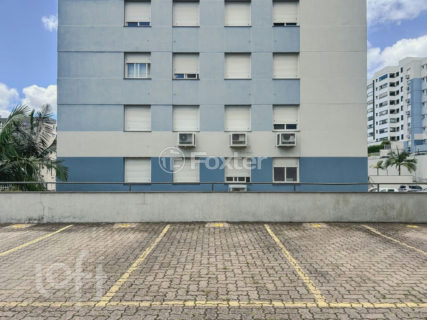 Image 16 - 1038436