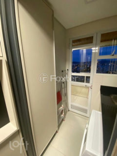 Image 6 - 1038458