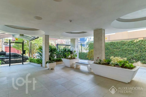 Image 32 - 1038483