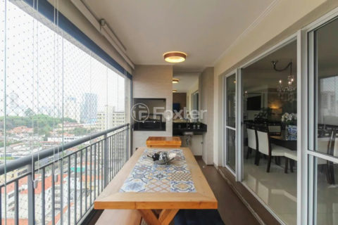 Image 11 - 1038497