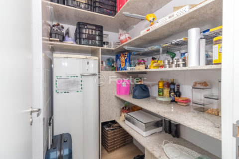 Image 32 - 1038505