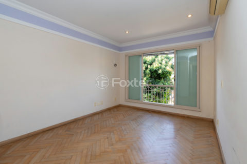 Image 37 - 1038508