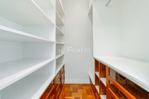 Image 21 - 1038511