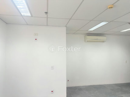 Image 9 - 1038517