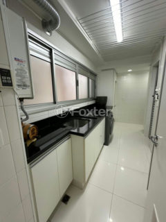 Image 21 - 1038533