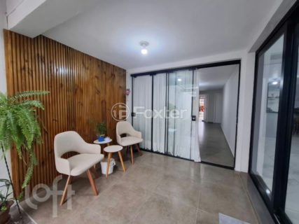 Image 33 - 1038544