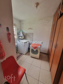 Image 40 - 1038550