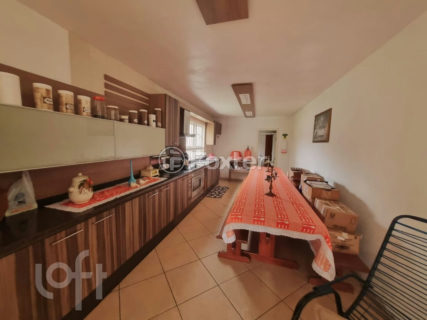 Image 34 - 1038550