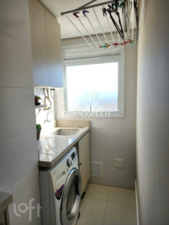 Image 11 - 1038553