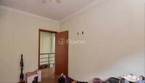 Image 37 - 1038562