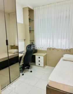 Image 7 - 1038575