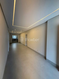 Image 16 - 1038584