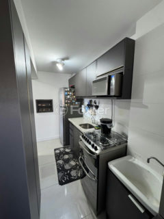 Image 3 - 1038596