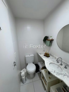 Image 9 - 1038596