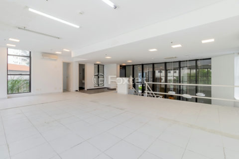 Image 11 - 1038602