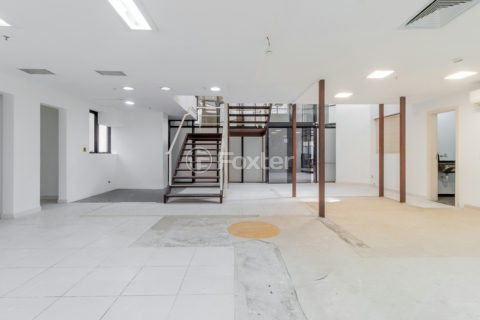 Image 7 - 1038602